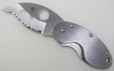 Stainless Steel Spyderco Cricket Pocket Knife Folder Frame Lock - TSA Auction