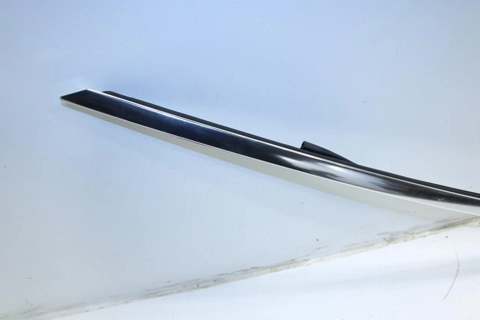 2015-2016 BMW 435i Gran Coupe xDrive Right Upper Door Reveal Molding Finisher - Image 3 of 4