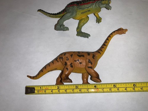 Dinosaurier Kunststoff Actionfiguren 2 Stück Carnotaurus Brachiosaurus - Bild 22 von 23