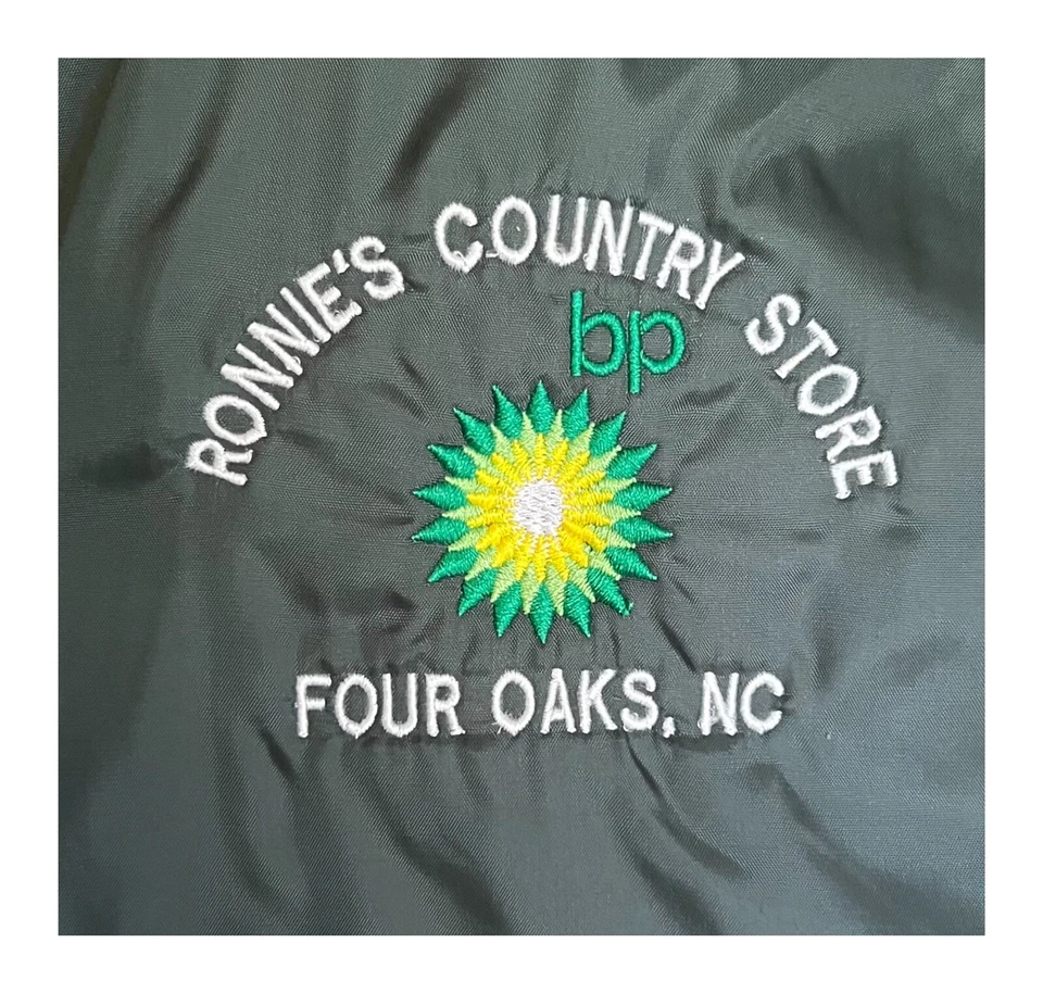 Vintage BP Gas Station Jacket 90s Ronnie's Country Store Windbreaker - Size M - Image 4 of 4