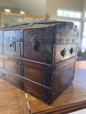 ANTIQUE VICTORIAN 1800'S STEAMER TRUNK DOME TOP OAK WOOD CHEST HUMPBACK 32x22x19