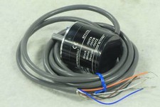 ONE OMRON E6B2-CWZ5B 100P/R Rotary Encoder E6B2CWZ5B New In Box