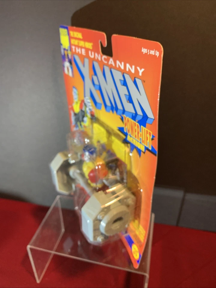 Figura de acción Colossus X-Men ToyBiz 1993 Power Lift con tarjeta Wolverine Foto 2 de 4