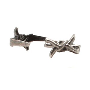 Western Craft (25) ANTIQUE Silver Barbed WIRE SPOTS (25)