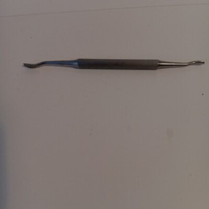 Misdom-Frank #32 Stainless Steel Double Ended Bone File.