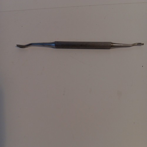 Misdom-Frank #32 Stainless Steel Double Ended Bone File.