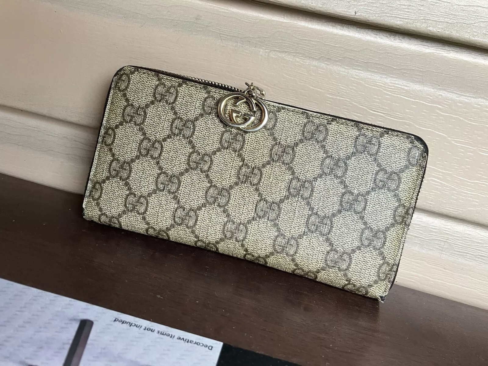 Portefeuille zippé Gucci GG Supreme