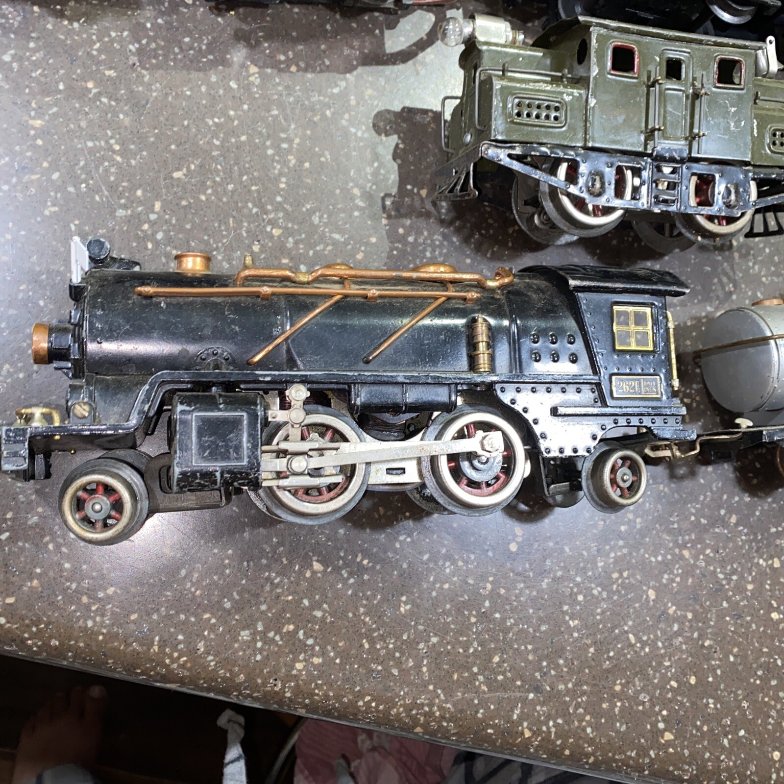 Picture 5 of 24