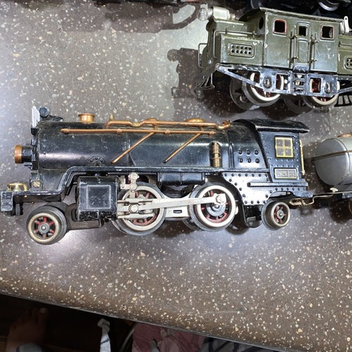 Untested Lot of 5 LionelTrains - Picture 5 of 24