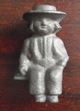 Vintage Small Cast Iron Sitting Amish Man Figurine 2 1/8" Tall