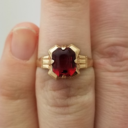 Vintage 10K Gold Ring with Synthetic Ruby, Vintage 1930s, 0.8 Carats, Size 6.5 - 第 2/9 張圖片
