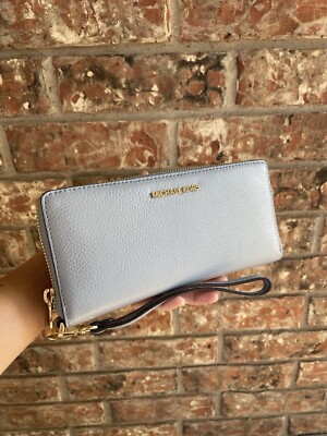 New Michael Kors Jet Set Large Travel Continental Wallet Pale Blue