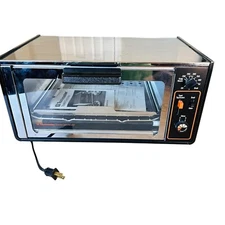 vtg toastmaster model 320A 120V 1500W New open old stock Retro Chrome