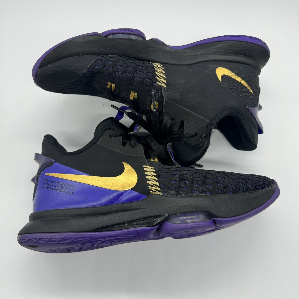 nike lebron witness 5 lakers