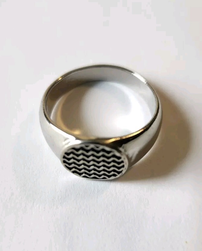 Picture 4 of 6