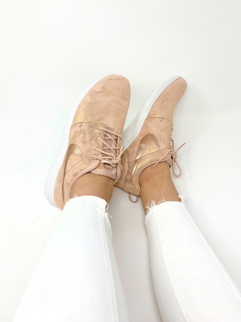 nike roshe metallic red bronze