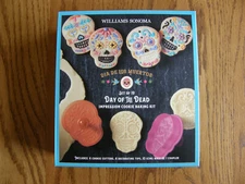 Williams Sonoma Halloween Day of the Dead Skull Cookie Cutters & Decorating Kit