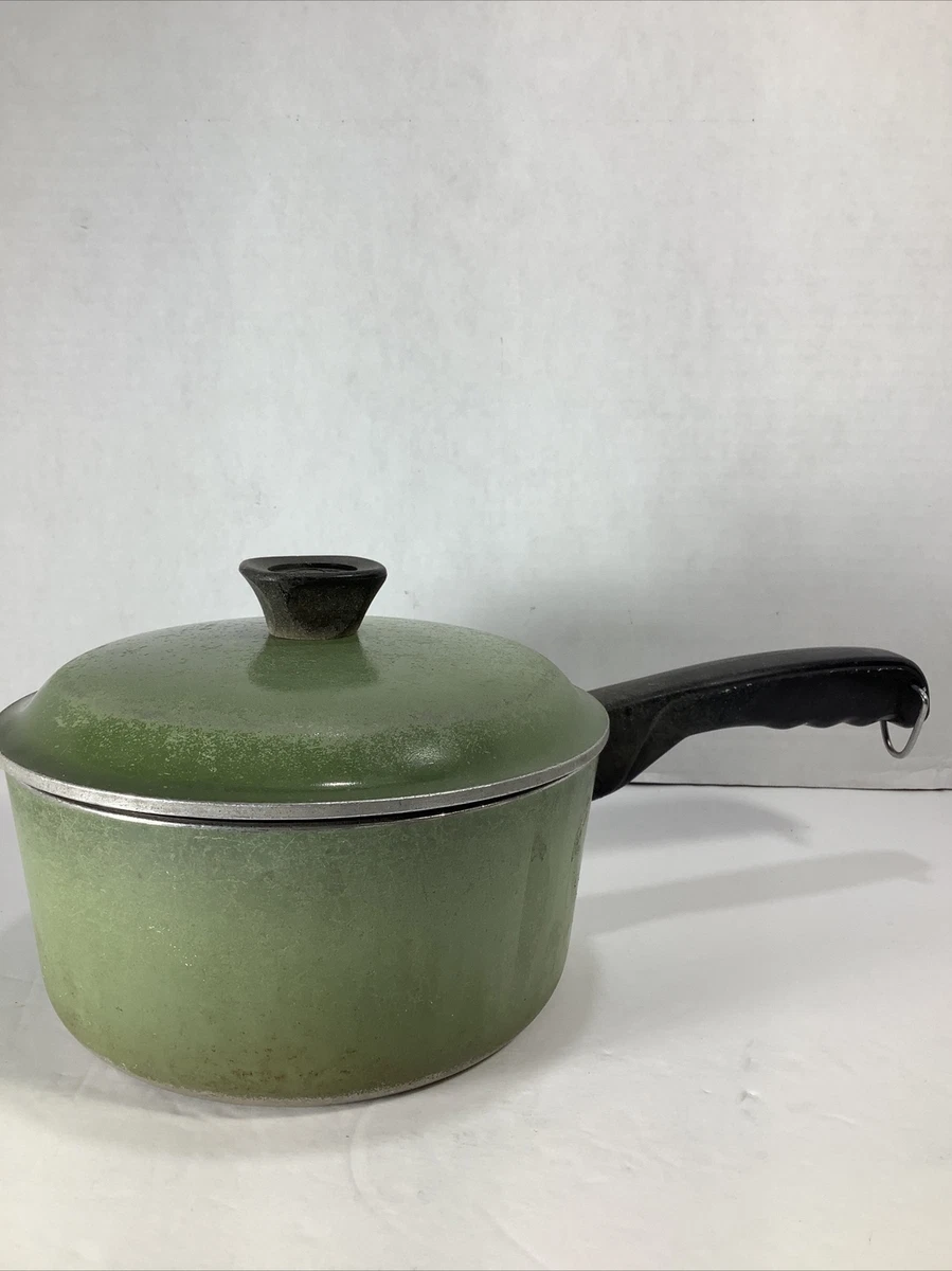 Vintage CLUB Cookware 1.5 QT Cast Aluminum Sauce Pan W/lid Avocado Green