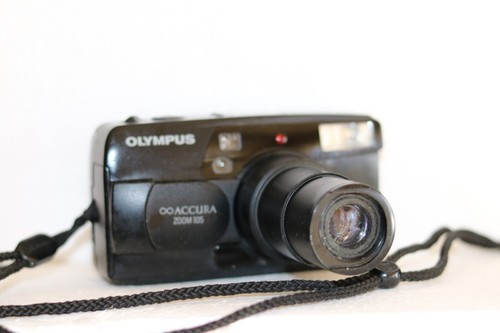 Olympus Accura Zoom 105 Camera 35mm Point & Shoot With Case And Battery Tested - Picture 6 of 17