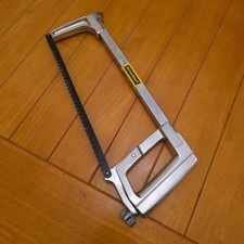 1 X Monument 12 Inch Hacksaw Aliminium Frame 24tpi Blade Adjusts 45 Degrees