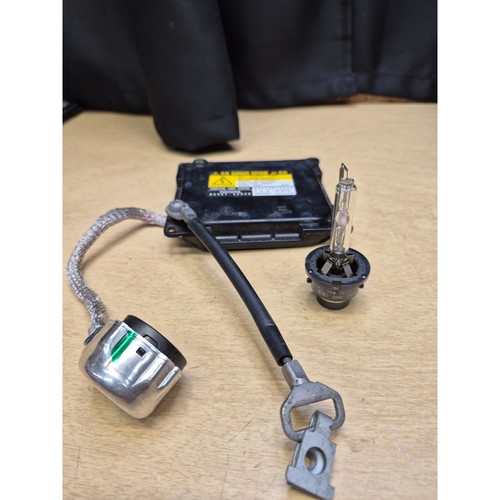 2007 2008 2009 Lexus Toyota OEM HID Xenon Ballast & Bulb with Strap Kit Tested - Bild 2 von 4