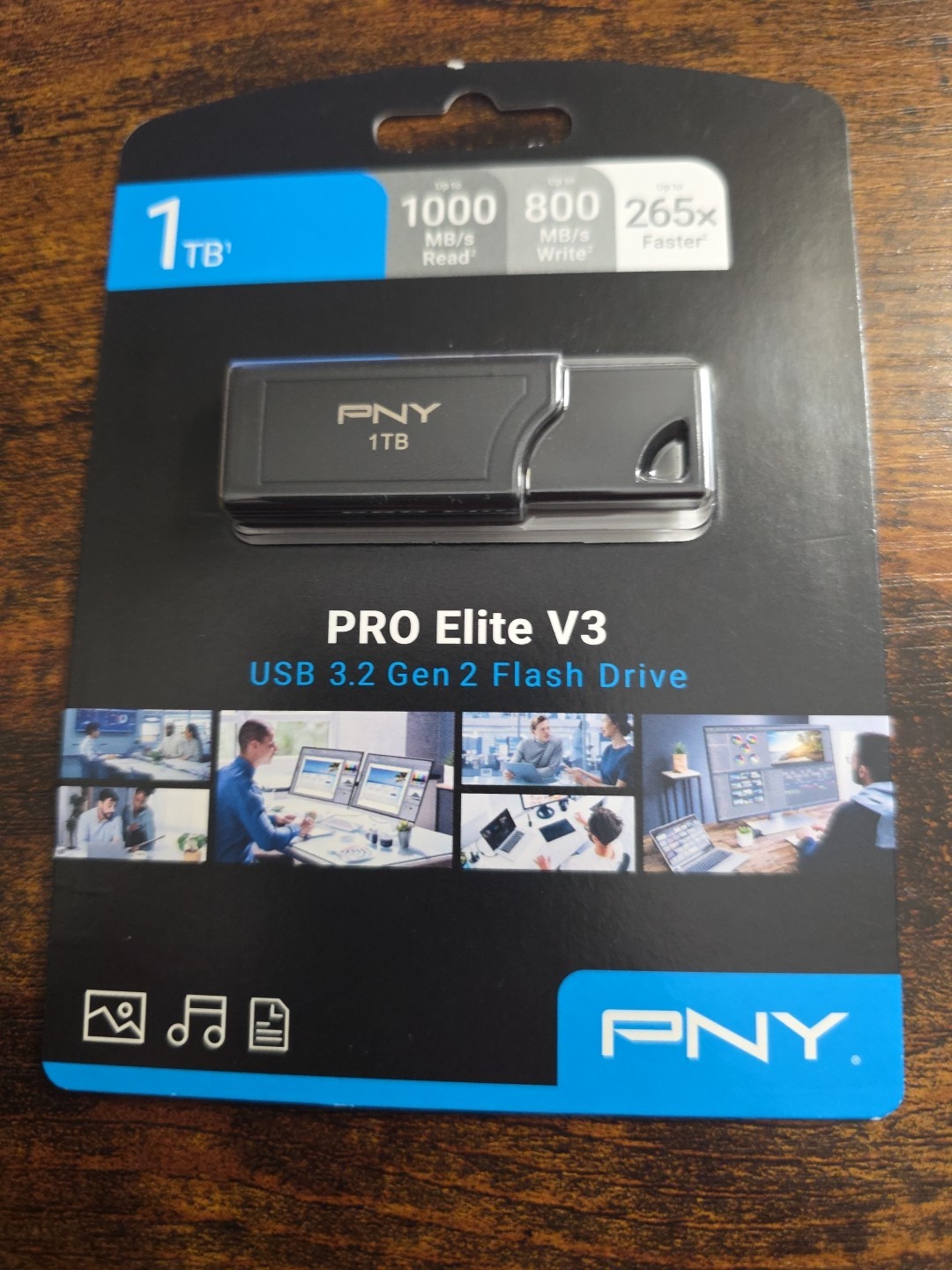 PNY 1TB Pro Elite V3 USB 3.2 Gen 2 Flash Drive - P-FD1TBPROV3-GE***BRAND NEW***