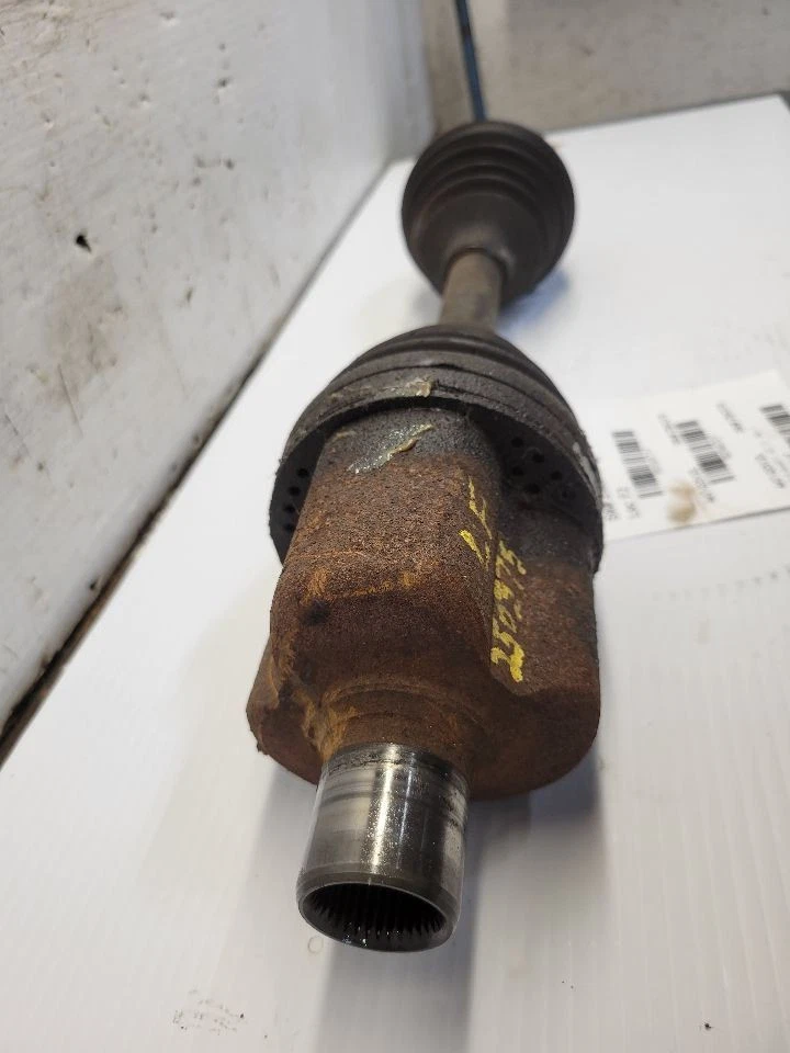 Eje izquierdo conductor eje delantero 3,8 L compatible con 00-08 GRAND PRIX 1667217 Foto 3 de 4