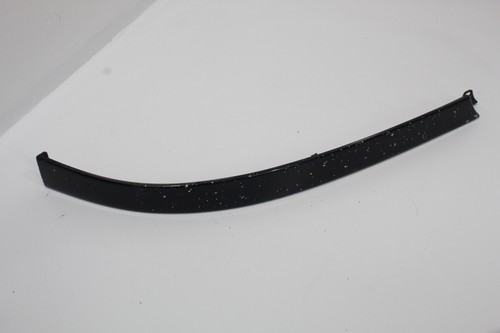 Audi A8 4D D2 PF PF OS rechts unter der Scheinwerferverkleidung Ming Blue LZ5L