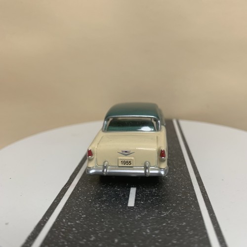 Reader’s Digest High Speed 1955 Chevrolet Chevy Bel Air Green/White Two-Tone NM - Picture 3 of 12