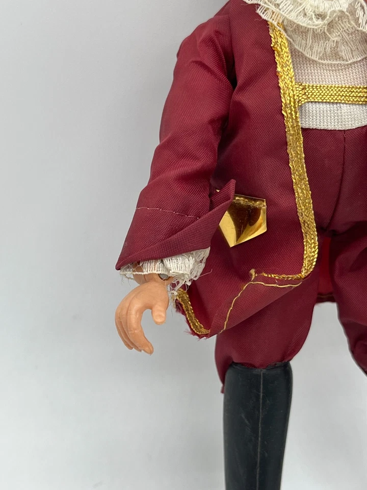 Figura de colección Mego Blackbeard Super Pirates 1974 con atuendo excelente estado 7,5" rara Foto 4 de 4