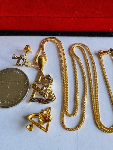 Solid New 22C 916 Real Gold Dubai Triangle Shape Earring Necklace 20” Long 10.2g - Picture 11 of 23