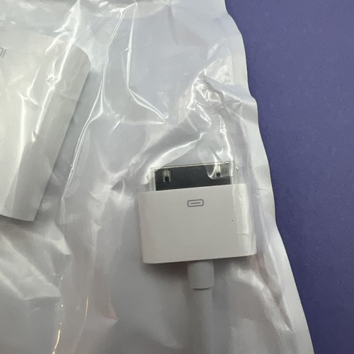 Apple Genuine A1368 VGA Adapter for iPad, iPhone, iPod Touch New Sealed Convert - Picture 5 of 7