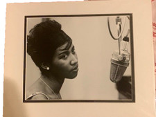 Aretha Franklin - Icon Collectibles photo (8x10) (NEW)