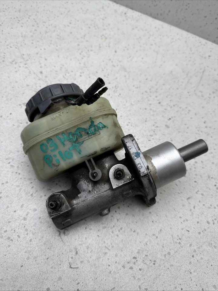 2003 2004 HONDA PILOT BRAKE MASTER CYLINDER OEM 34066704 Foto 2 de 4