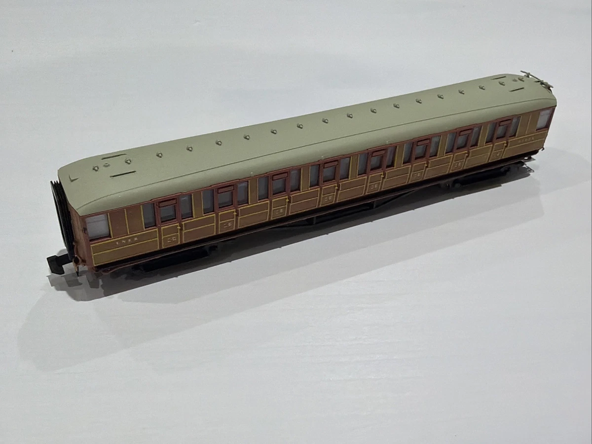 N Gauge Lner in N Gauge Model Railway Coaches for sale | eBay UK