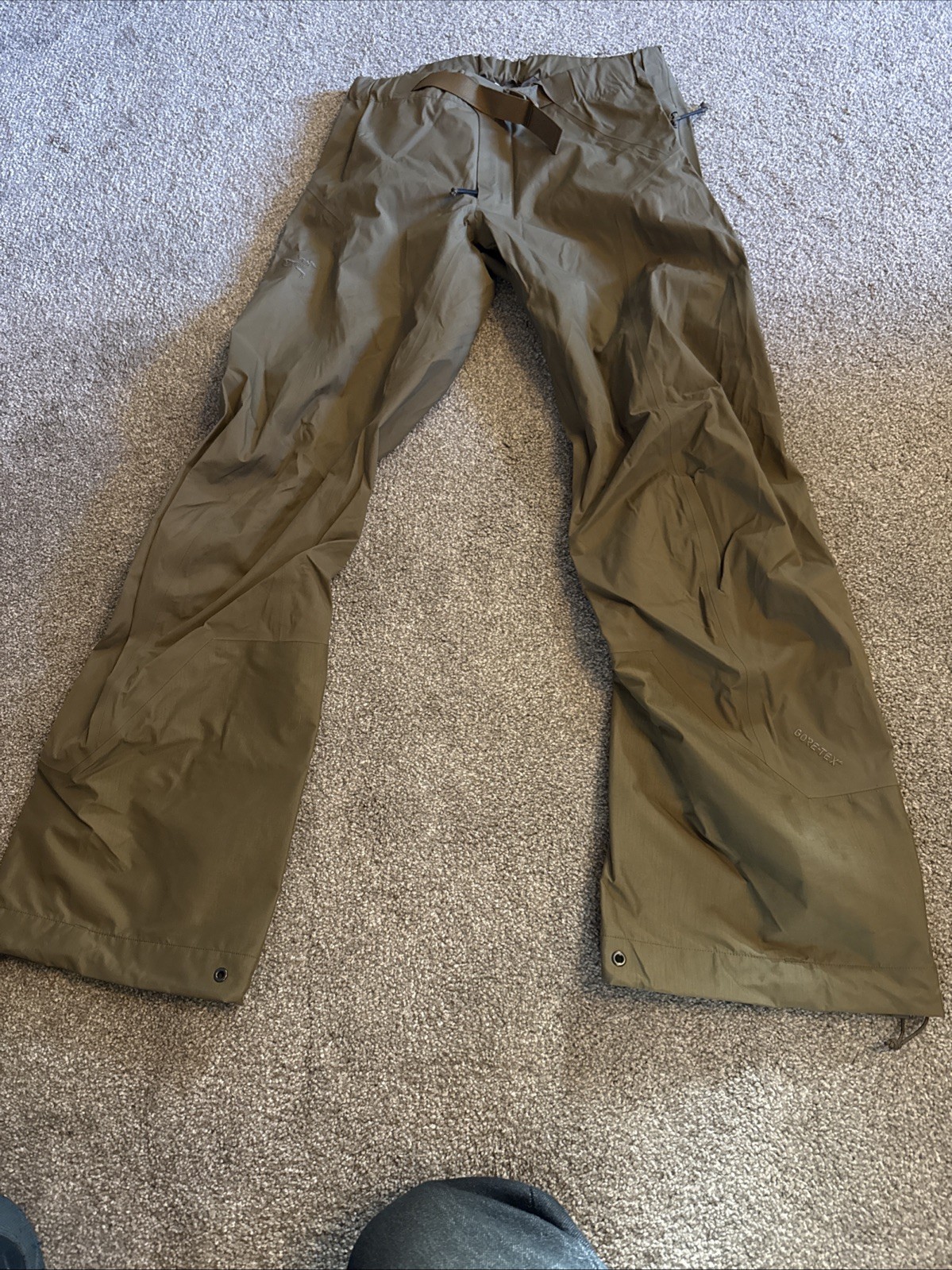 Arc’teryx LEAF Alpha LT Rain Jacket & Pants Men’s Small Crocodile (New) image 10
