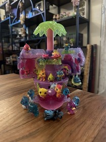 Spin master Hatchimals Colleggtibles 19126 Secret Scene Playground Purple Egg