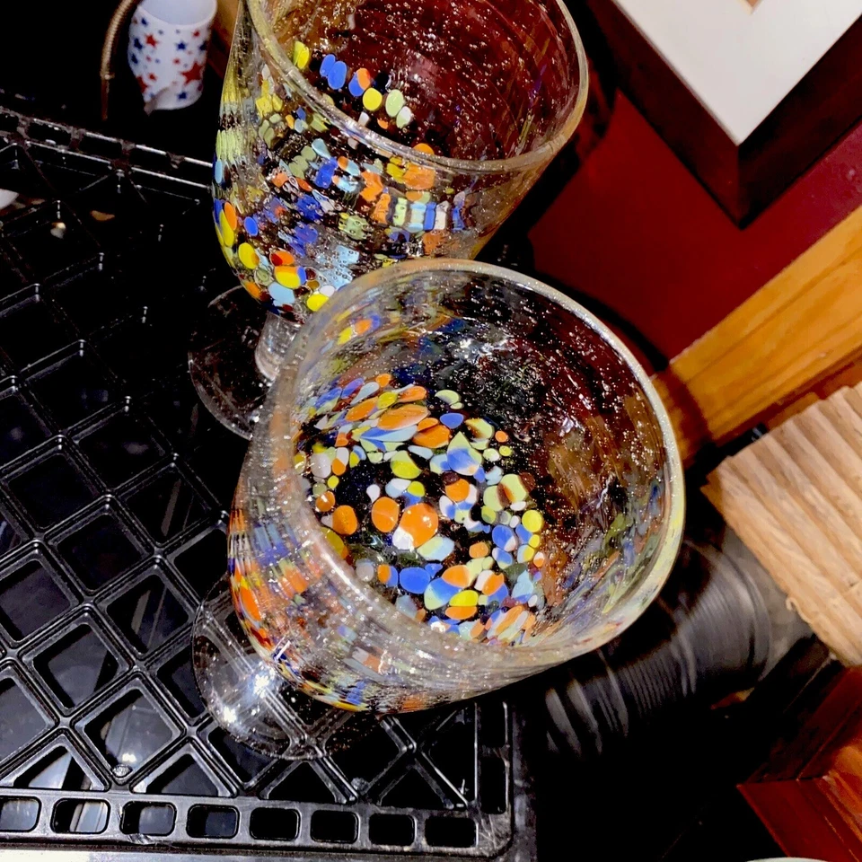 Mosaico de confeti mexicano copa de vidrio soplado a mano copa de vino 8" Foto 4 de 4