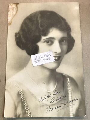 um 1930 signiertes (gedrucktes) Foto NOREEN DAVIS Schauspielerin Aschenputtel? / Fielding Leeds