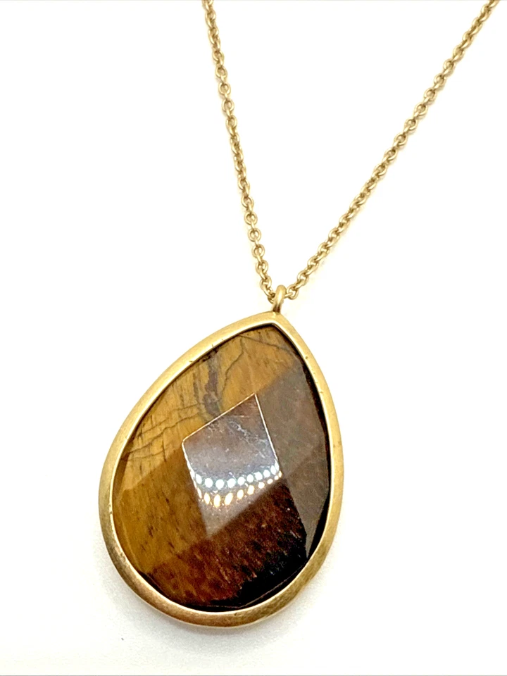 Collar Convertible Chloe & Isabel MINARET Ojo de Tigre Púrpura Transparente Tres Hilos Foto 4 de 4