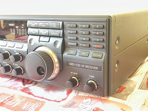 Ricevitore Radioamatori JRC NRD-535 Communication Receiver - Photo 3/7