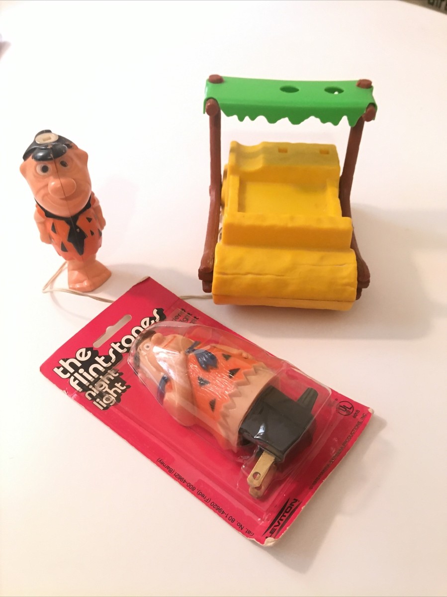 1975 Flintstones MIB Fred Nightlight & 1974Battery