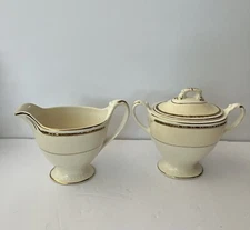 Homer Laughlin Eggshell Georgian China Viceroy Sugar Bowl with Lid Gold Trim