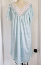 VTG LINGERIE Blue NYLON W/ LACE TRIM NIGHTGOWN SZ XL READ CONDITION