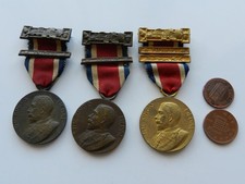 3 VINTAGE BRONZE MEDALS w/ DATE BARS, THE KING'S MEDAL. 1913-1920. L.C.C.