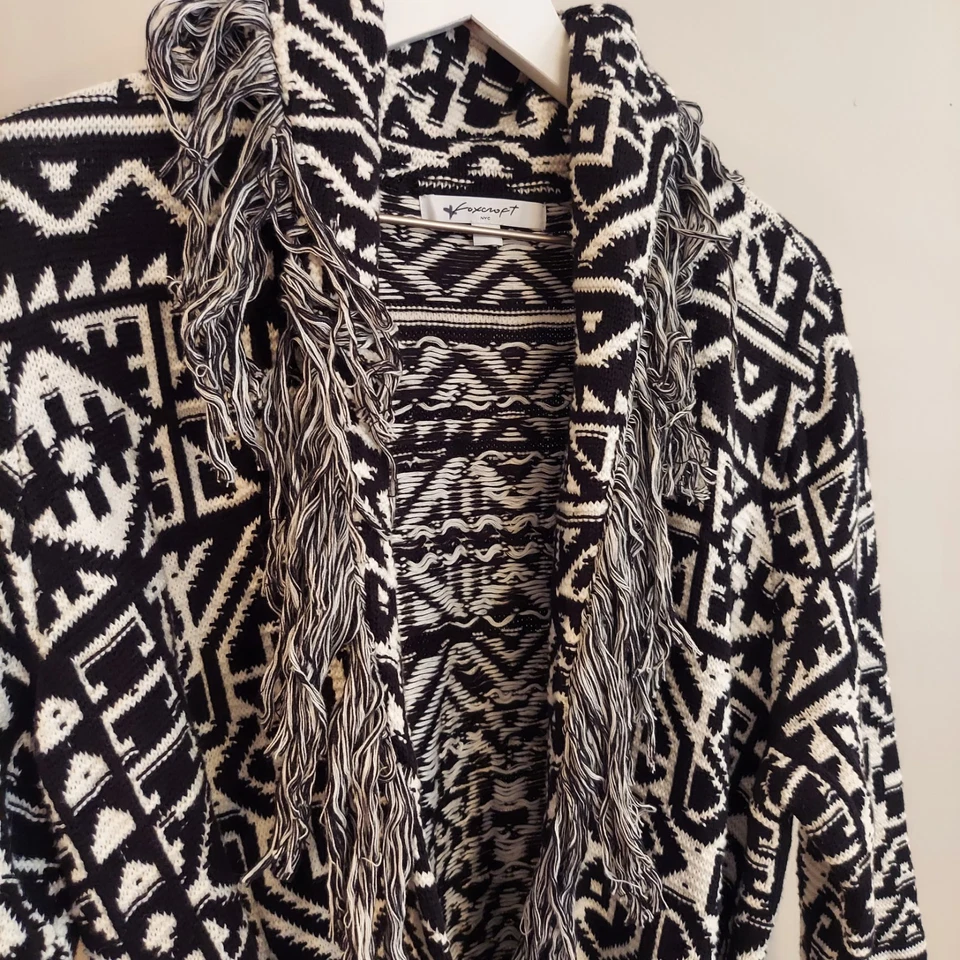 Cárdigan Foxcroft con cinturón talla grande negro blanco bolsillos con flecos manga larga capa Foto 2 de 4