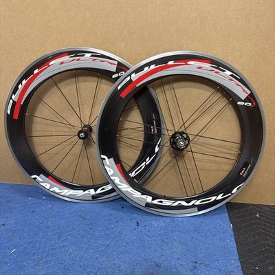 パーツ Campagnolo Bullet Ultra 80 Carbon Campagnolo Bullet Ultra 80 Carbon Fiber Road Rim Brake Wheelset