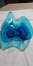 VINTAGE 1960S-1970S VIKING EPIC BLUNIQUE STRETCH HAND BLOWN ART GLASS DISH 