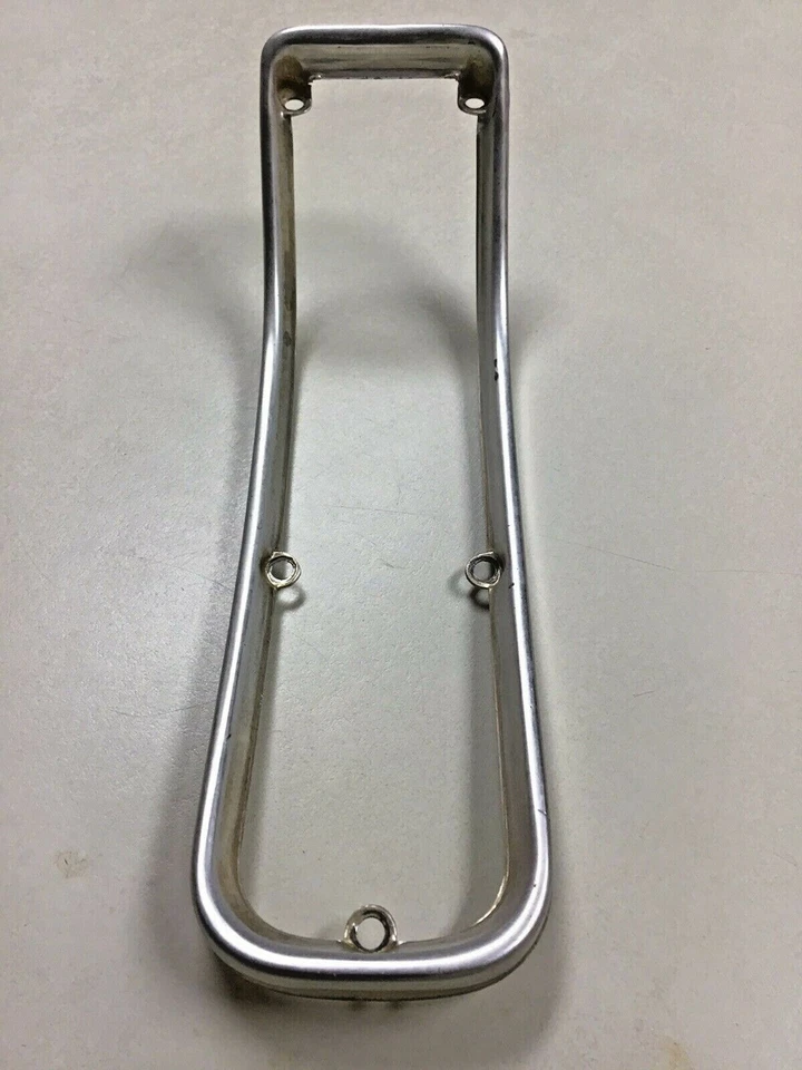 1966 CHEVROLET CHEVELLE TAIL LIGHT BEZEL 66 - Image 2 of 4