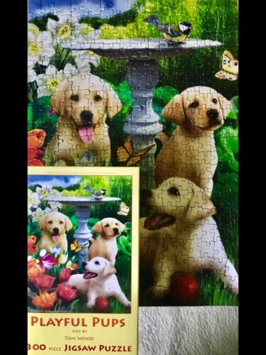 INCREDIBLY RARE TOM WOOD’S “PLAYFUL PUPS” 300 PIECE SUNSOUT PUZZLE 🧩MINT! - Picture 1 of 4